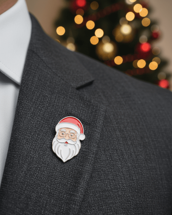 Pins Mikołaj emaliowany na zamówienie dla firm,