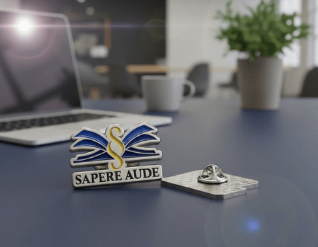 Eleganckie przypinki firmowe o różnych kształtach – realizacja dla klienta Premium Pins